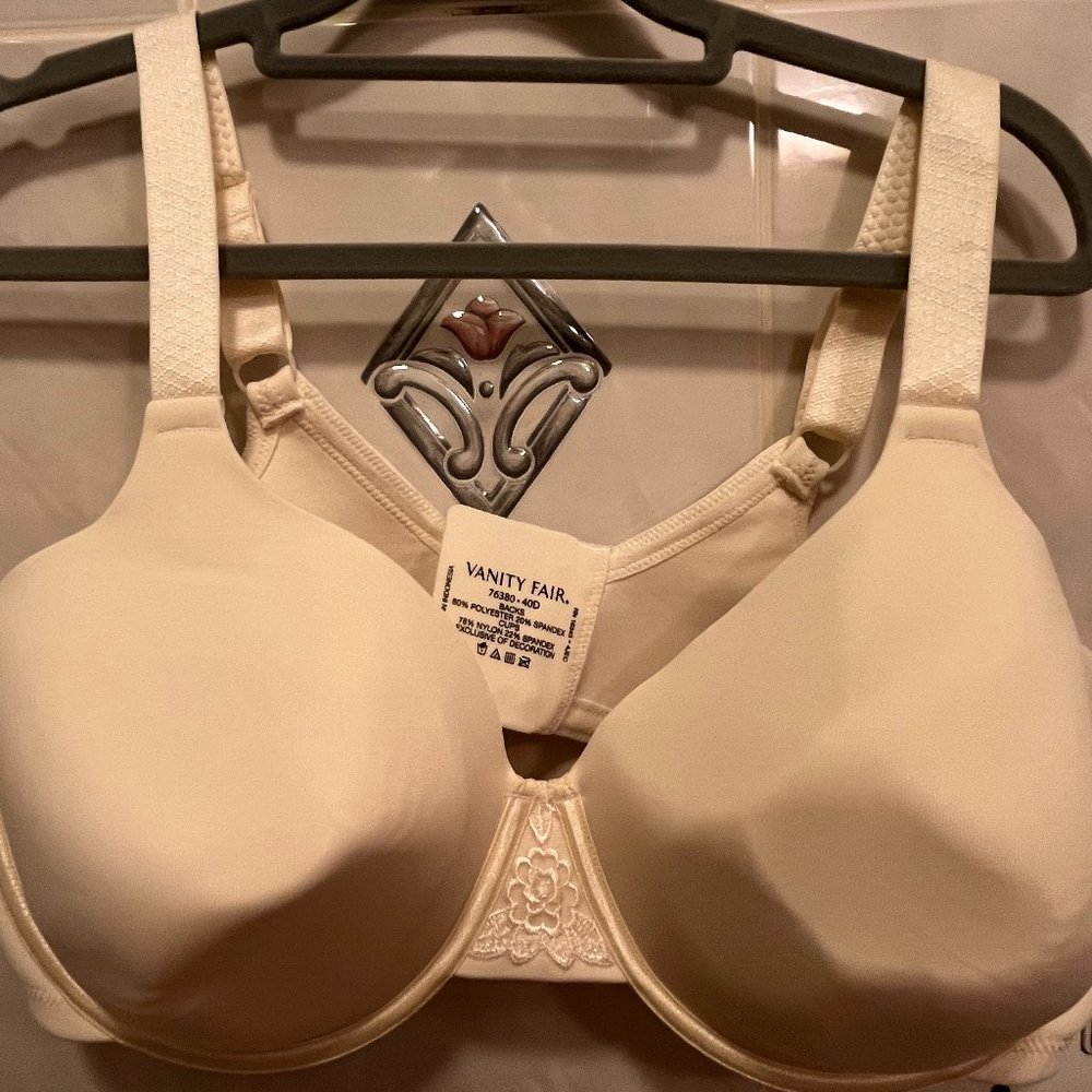 NWOT Vanity Fair Beauty Back Back Smoother Full-Figure Bra